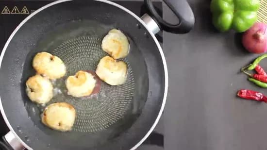 Chilli Momos | How to make Momos