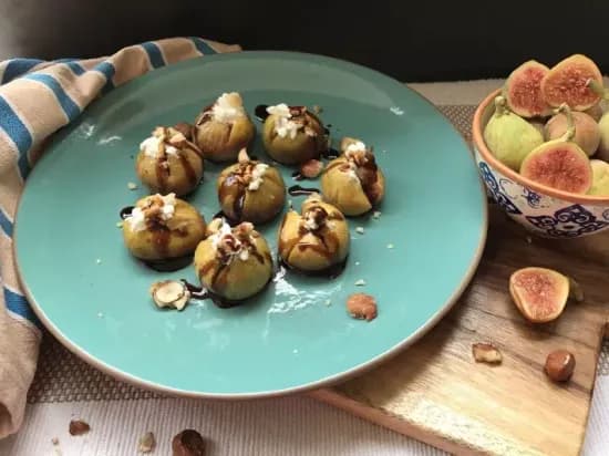भुने हुए शेहेद के अंजीर | Honey Roasted Figs with Feta