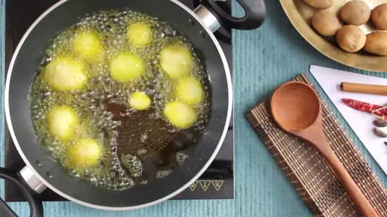 कश्मीरी दम आलू | Kashmiri Dum Aloo Recipe