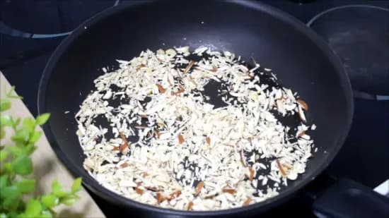 मावा गुजिया | Mawa Gujiya | Gujiya Indian Dessert | How to make Gujiya