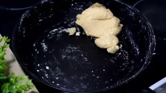 मावा गुजिया | Mawa Gujiya | Gujiya Indian Dessert | How to make Gujiya