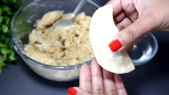 मावा गुजिया | Mawa Gujiya | Gujiya Indian Dessert | How to make Gujiya