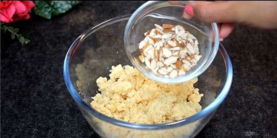 Mawa Pitha Recipe | Meetha Pitha Recipe | Bihari Mawa Khoya Pitha | Rice Flour Doodh Pitha