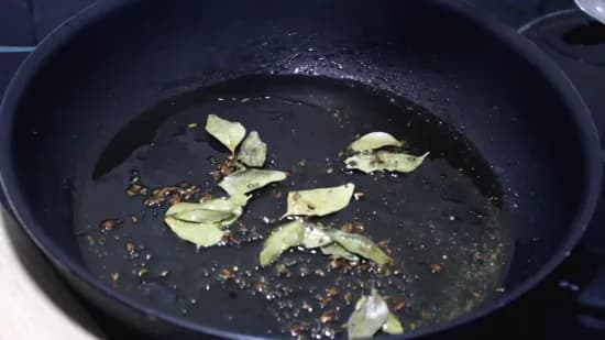 Poha | Maharashtrian Poha | Indian Breakfast Recipe