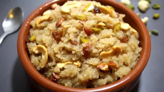 Sooji Halwa | Semolina Dessert | How to make Sooji Halwa
