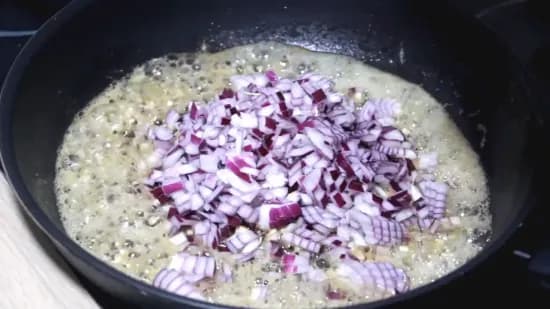 Tawa Paneer Burger | Cottage Cheese Burger