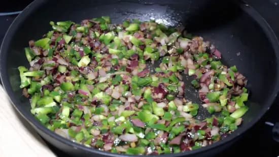 Tawa Paneer Burger | Cottage Cheese Burger