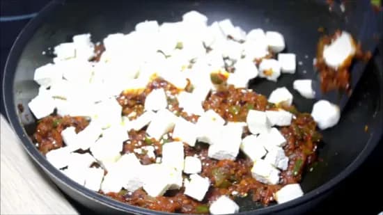 Tawa Paneer Burger | Cottage Cheese Burger