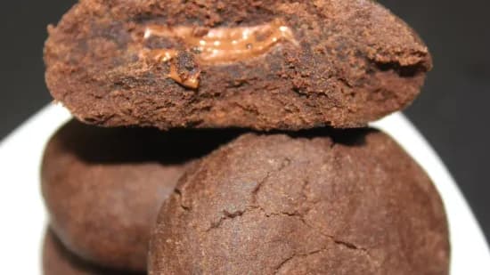 अंडे और अवन के बिना बनाए चोक्लेट कुकीज़ | Eggless Chocolate Cookies | No Oven Chocolate Cookies