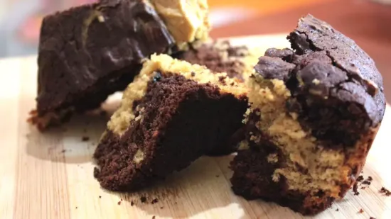  चोक्लेट पीनट मार्बल केक | Chocolate Peanut Marble Cake