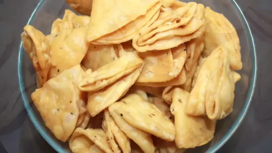 कुरकुरा नामक पारा | Crispy Namak Para | Nimki Recipe