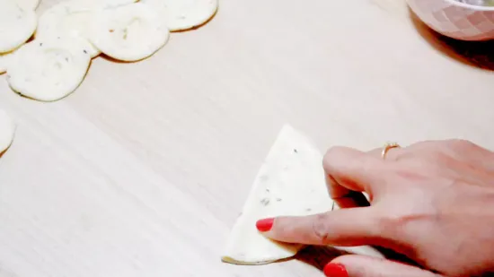 कुरकुरा नामक पारा | Crispy Namak Para | Nimki Recipe