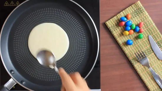 बिना अंडे के आइसक्रीम और वॉफ़ल कोन | Eggless Icecream and Waffle Cone