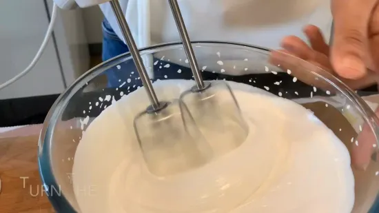 बिना अंडे की आम आइसक्रीम  | Eggless Mango Icecream with 3 ingredients