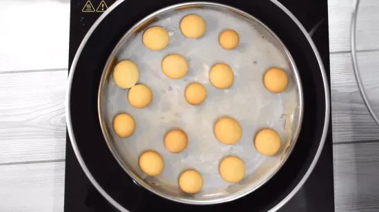 बिना अंडे के दूध के बिस्कुट | No Oven Milk cookies