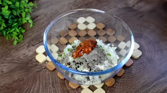 बिहारी लिट्टी चोखा | Bihari Litti Chokha In Pressure Cooker