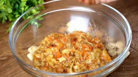 बिहारी लिट्टी चोखा | Bihari Litti Chokha In Pressure Cooker