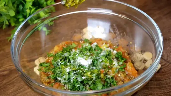बिहारी लिट्टी चोखा | Bihari Litti Chokha In Pressure Cooker