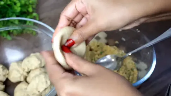 बिहारी लिट्टी चोखा | Bihari Litti Chokha In Pressure Cooker