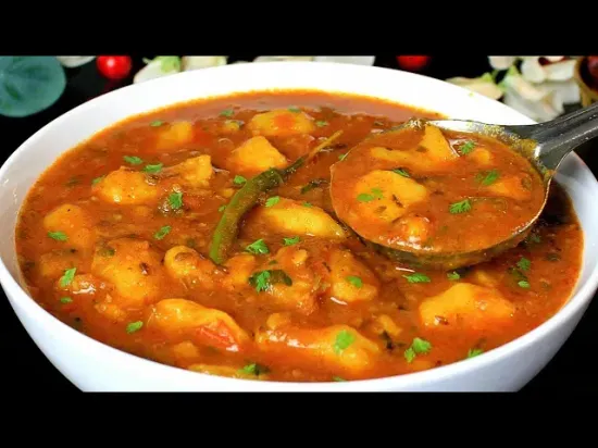 Masaledar Puri Wale Aloo ki Sabji