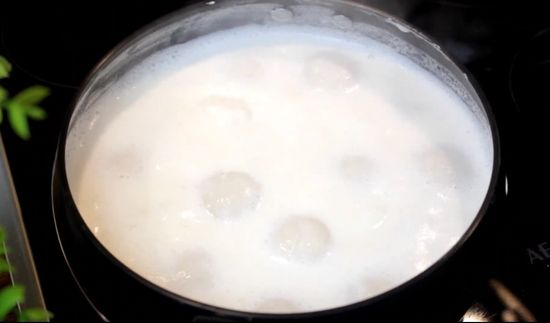 Mawa Pitha Recipe | Meetha Pitha Recipe | Bihari Mawa Khoya Pitha | Rice Flour Doodh Pitha