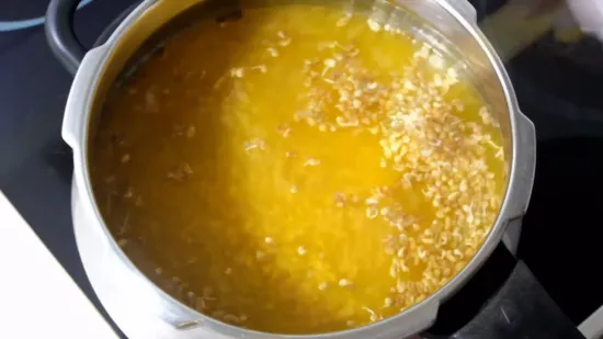 Misal Pav | Maharashtrian Misal Pav