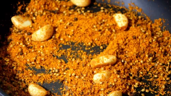 Misal Pav | Maharashtrian Misal Pav