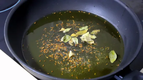 Misal Pav | Maharashtrian Misal Pav