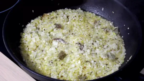 Misal Pav | Maharashtrian Misal Pav