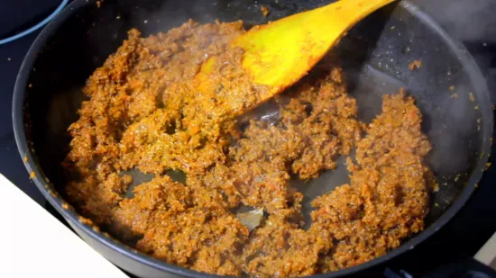 Misal Pav | Maharashtrian Misal Pav