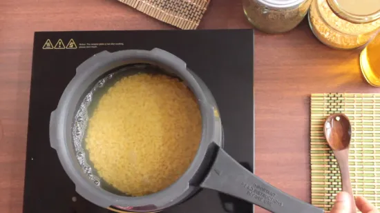 मूँग दाल तड़का और प्याज़ की रोटी | Moong Daal Tadka and Onion Roti Recipe