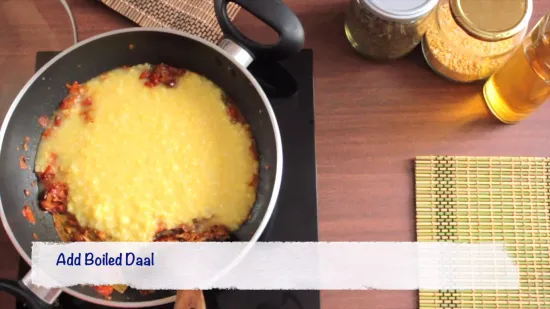 मूँग दाल तड़का और प्याज़ की रोटी | Moong Daal Tadka and Onion Roti Recipe