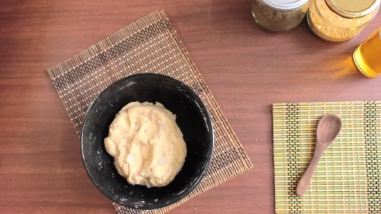 मूँग दाल तड़का और प्याज़ की रोटी | Moong Daal Tadka and Onion Roti Recipe