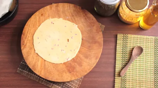 मूँग दाल तड़का और प्याज़ की रोटी | Moong Daal Tadka and Onion Roti Recipe