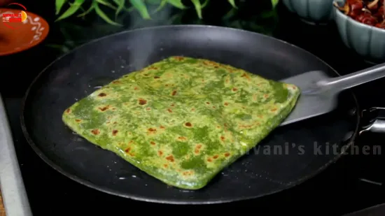 Palak Paneer Paratha