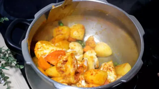 पाव भाजी | Pav Bhaji | Mumbai Style Pav Bhaji with a twist