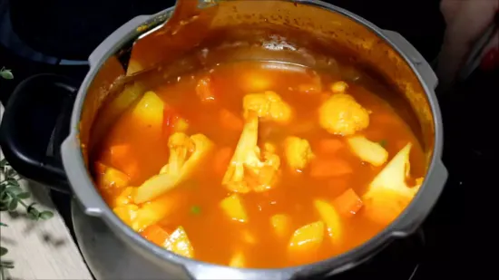 पाव भाजी | Pav Bhaji | Mumbai Style Pav Bhaji with a twist