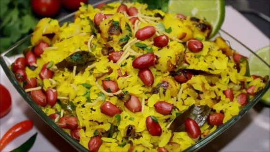 Poha | Maharashtrian Poha | Indian Breakfast Recipe