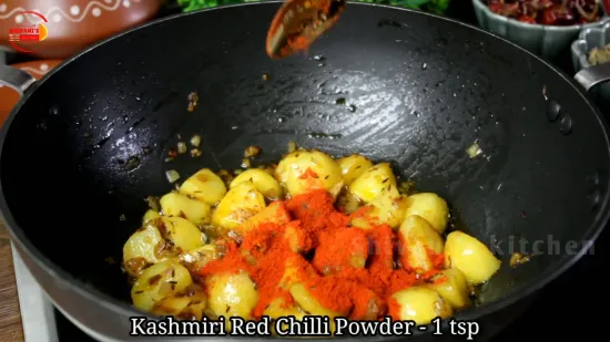 Shimla Mirchi aur Aloo Recipe